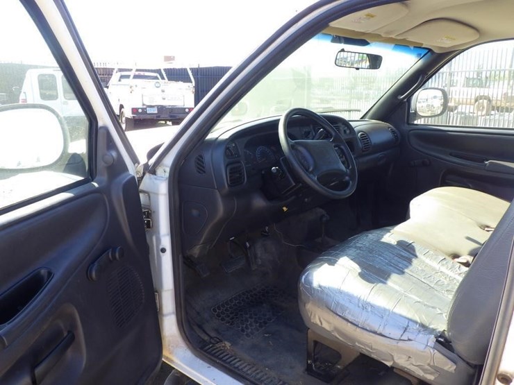 2000-dodge-ram-1500-image-5