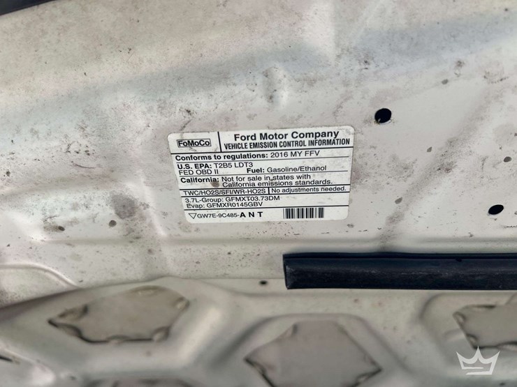 2016-ford-explorer-image-10