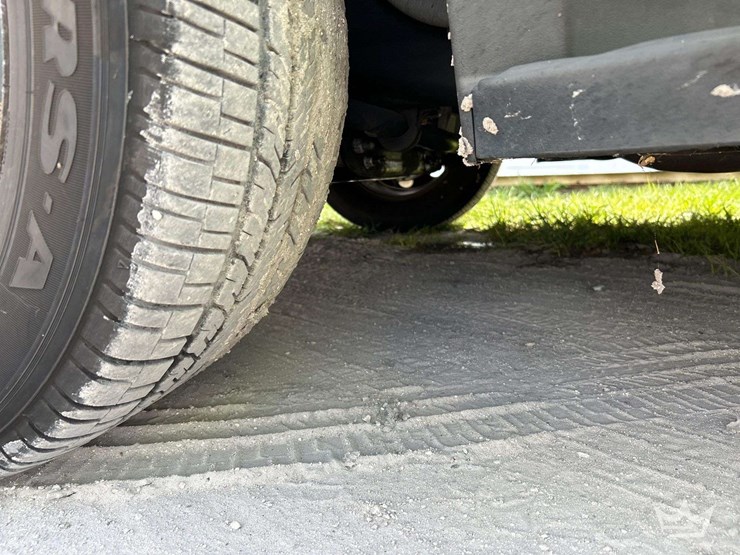 2014-chevrolet-tahoe-image-29