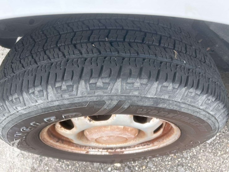 2017-ford-f150-image-24