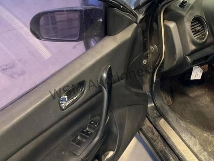 2011-nissan-maxima-sdn-image-24