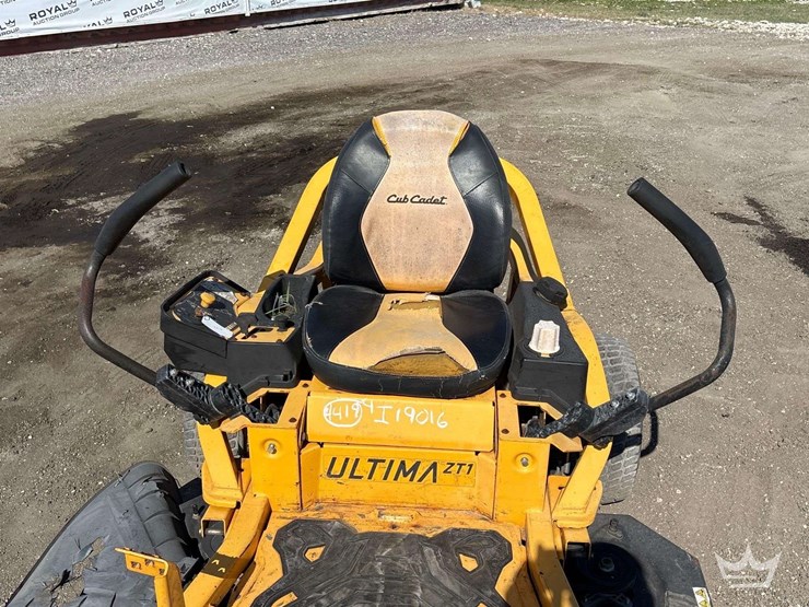 2019-cub-cadet-ultima-zt-1-50in-zero-turn-mower.-image-11