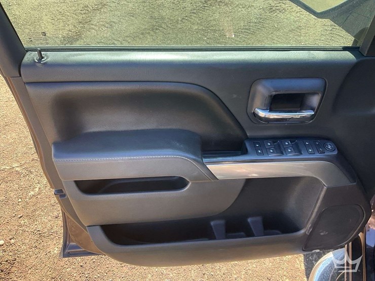 2016-chevrolet-silverado-1500-image-11