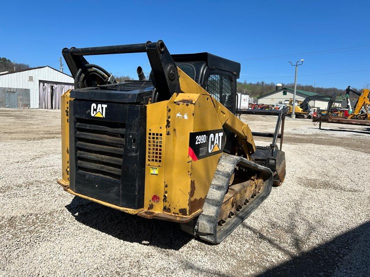caterpillar-299d2-xhp-image-4