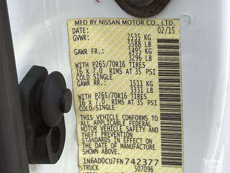 2015-nissan-frontier-image-5