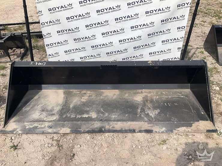 swict-84in-bucket-skid-steer-attachment-image-1