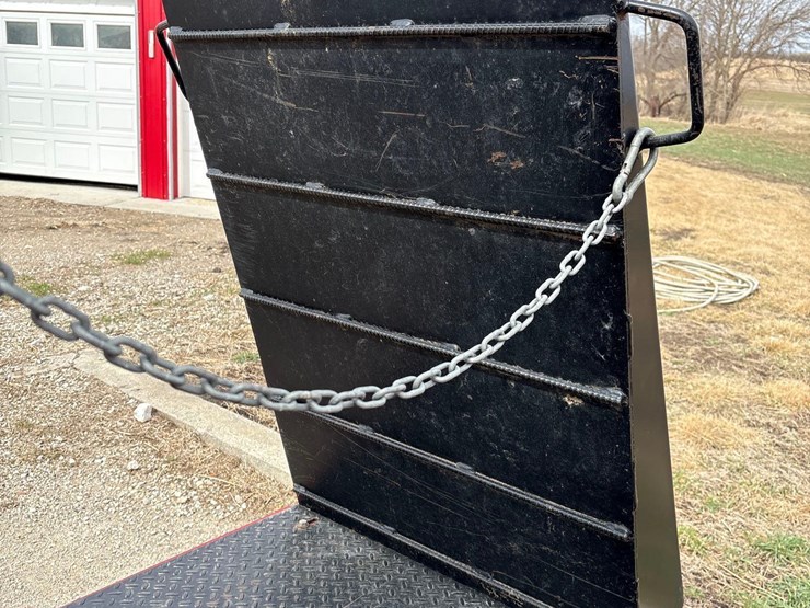 westfield-drive-over-pit-image-16