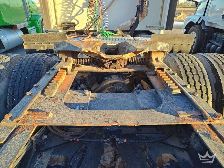 2012-kenworth-t660-image-39