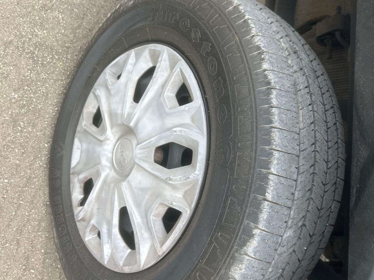 2015-ford-transit-image-33