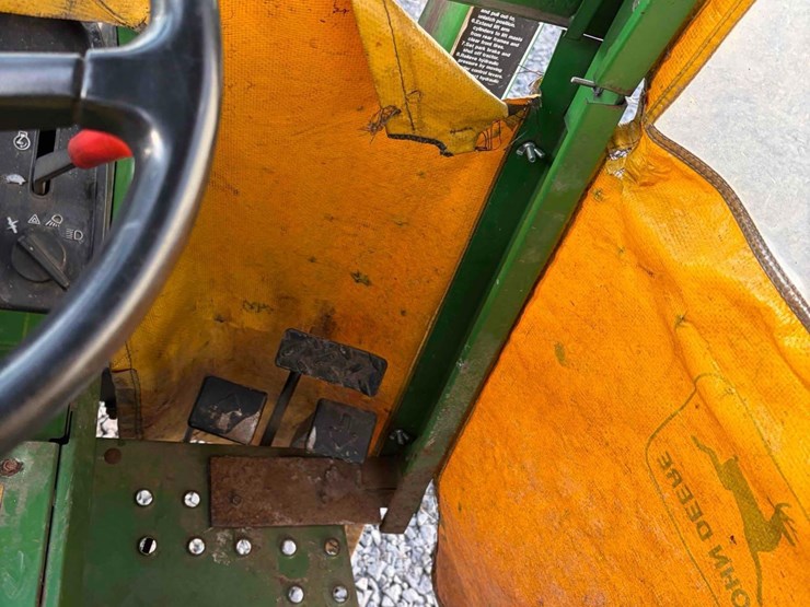 john-deere-855-image-12