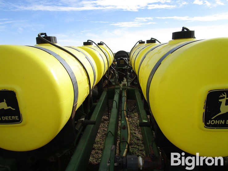 john-deere-7200-image-16