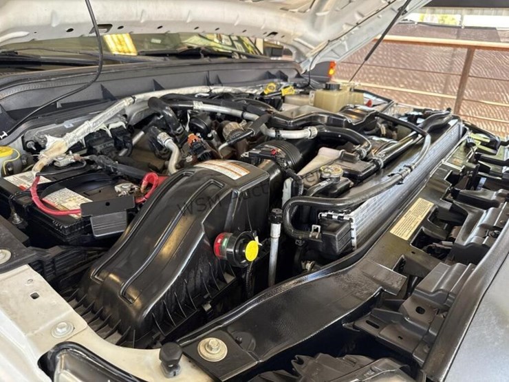 2014-ford-f550-image-13