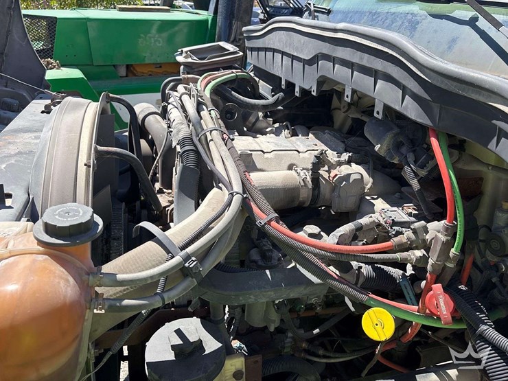 2015-international-durastar-4300-image-8