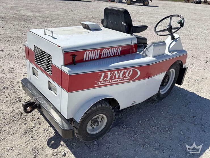 2019-lynco-mini-mover-aircraft-tug-cart-image-3