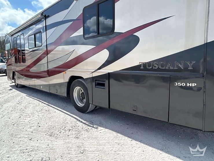 2006-freightliner-tuscany-4077-40ft-class-a-motorhome-image-14
