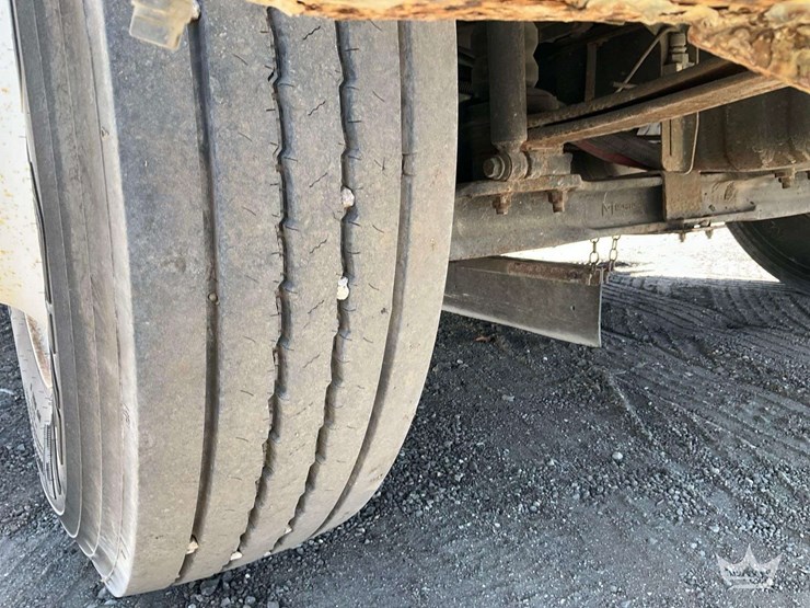 2015-international-durastar-4300-image-39