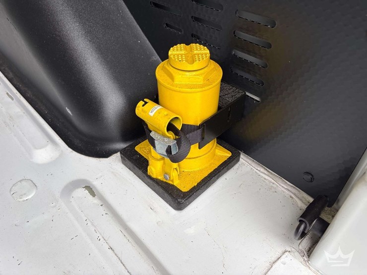 2017-ford-transit-image-23