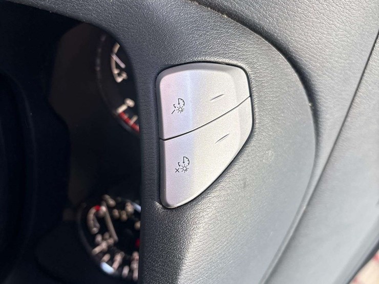 2018-nissan-pathfinder-image-19