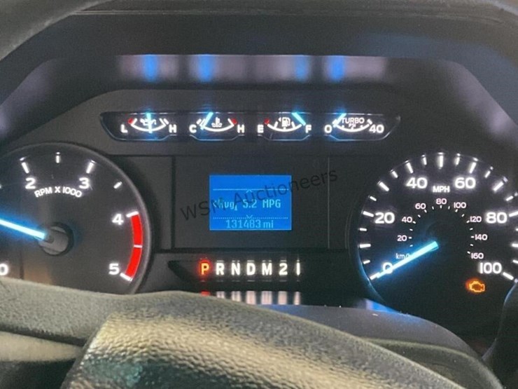 2017-ford-f550-image-17