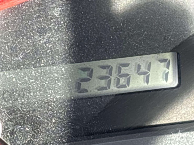 2016-isuzu-nrr-image-6