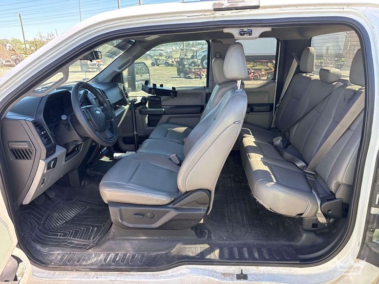 2019-ford-f150-image-17