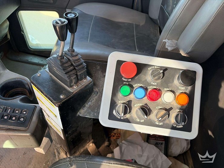 2011-kenworth-t400-image-22