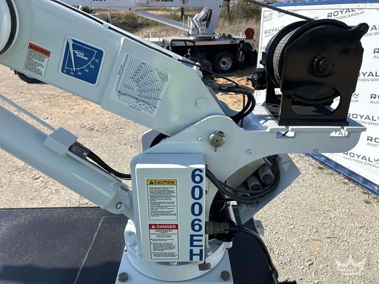 2023-auto-crane-6006eh-image-28