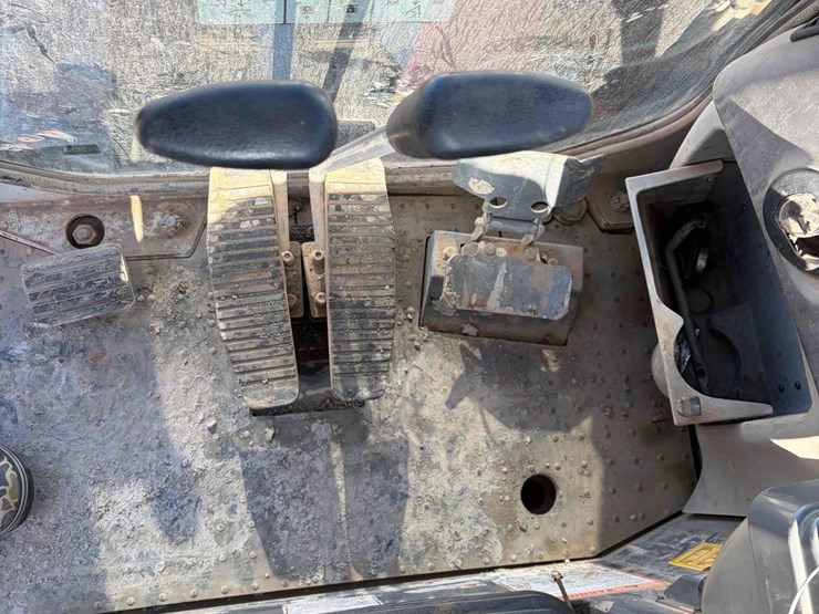 takeuchi-tb280fr-image-16