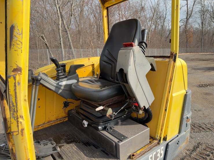 2004-volvo-ec35-image-26