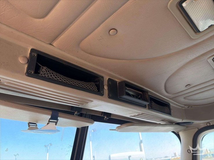 2015-international-paystar-5900i-24ft.-flatbed-truck-image-16