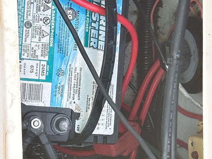 2005-20-ft.-grady-white-boat-with-25-ft.-float-on-t/a-boat-trailer-image-9