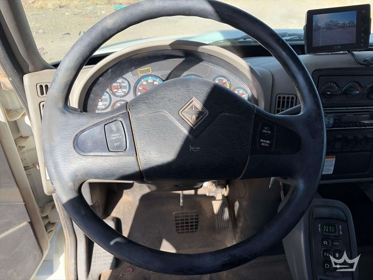 2011-international-durastar-4300-image-21