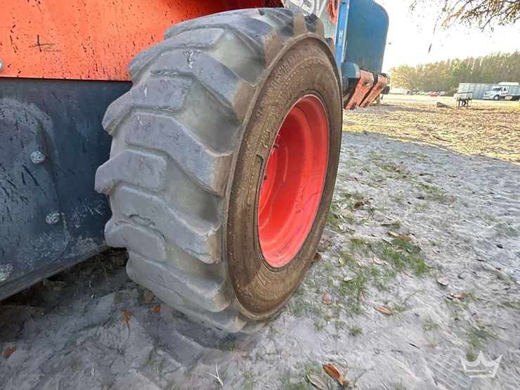 2016-kubota-ssv75-image-27