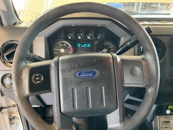 2013-ford-f550-image-18