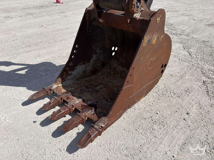 2009-caterpillar-345d-image-19