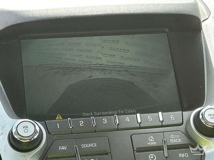 2014-chevrolet-equinox-image-18