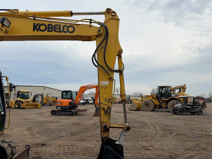 2017-kobelco-sk75sr-3e-image-10