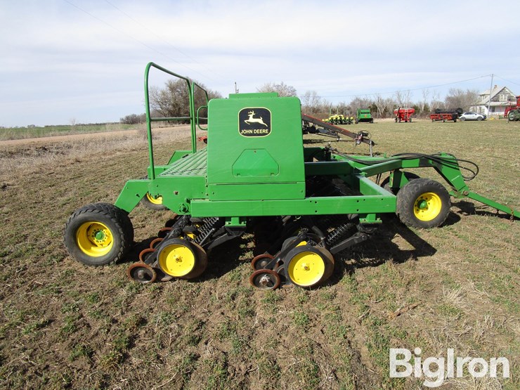 john-deere-750-image-4