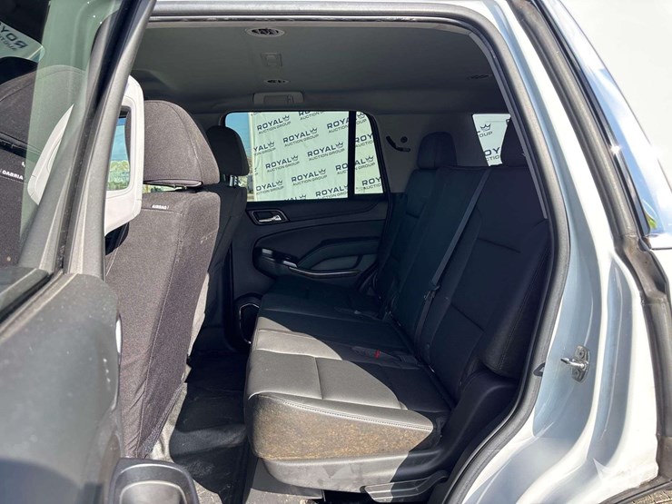 2020-chevrolet-tahoe-image-19