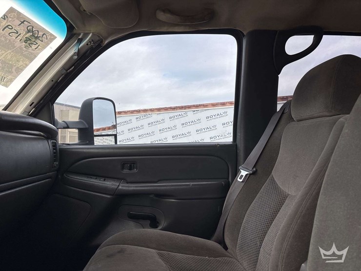 2007-chevrolet-silverado-3500-image-12