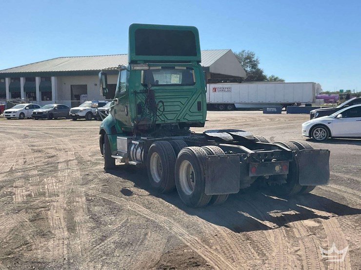 2015-international-prostar-image-3