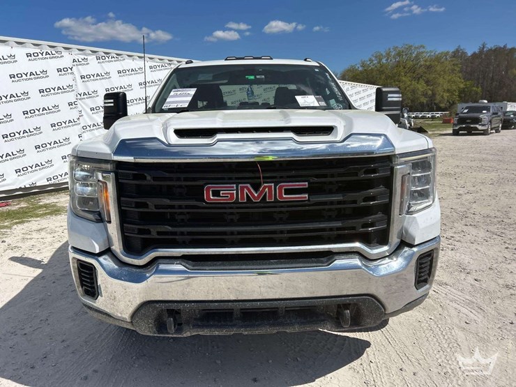 2022-gmc-sierra-2500-image-26