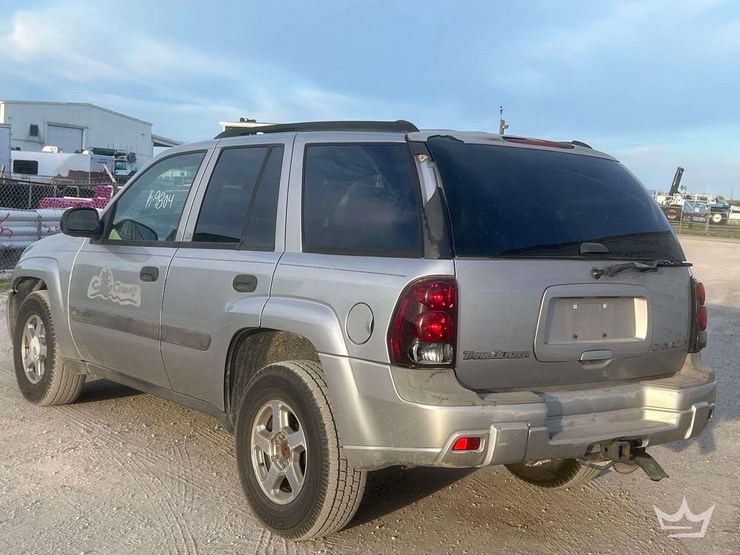 2004-chevrolet-blazer-image-4