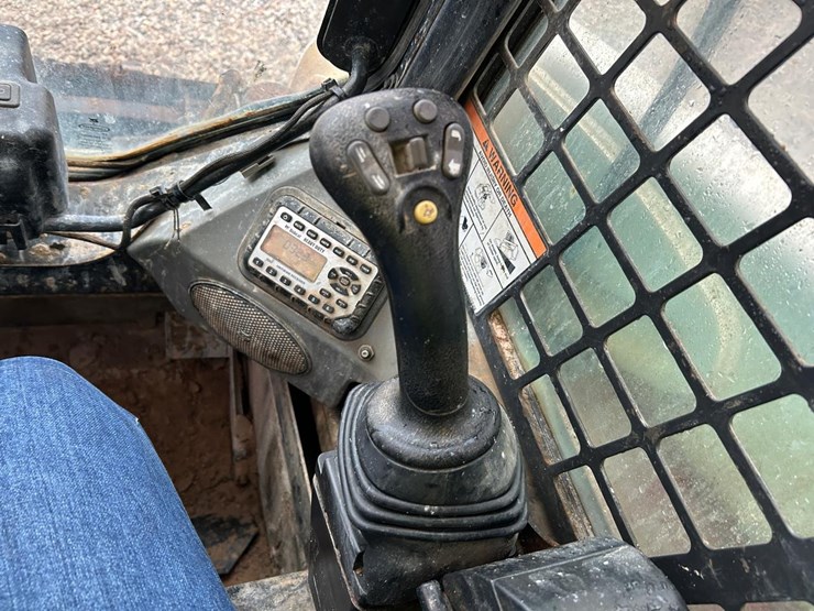 2016-bobcat-t550-image-21