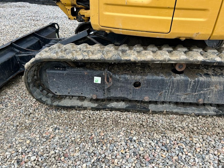 2020-caterpillar-303-image-17