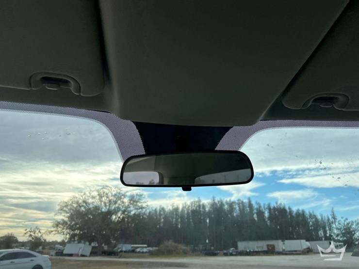 2015-dodge-1500-image-19