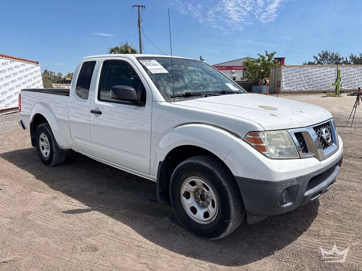 2018-nissan-frontier-image-2