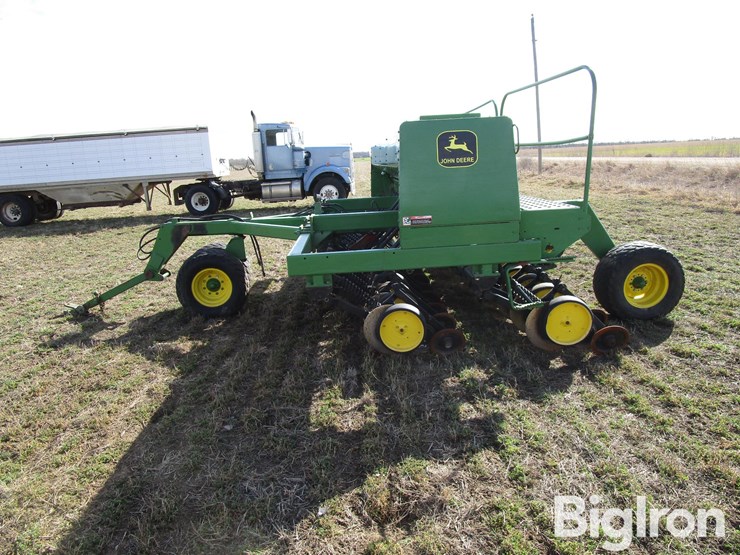 john-deere-750-image-8