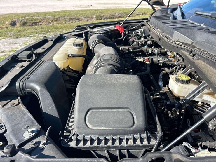 2021-ford-f150-image-9