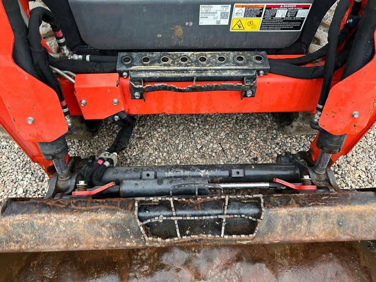 kubota-svl75-3-image-10